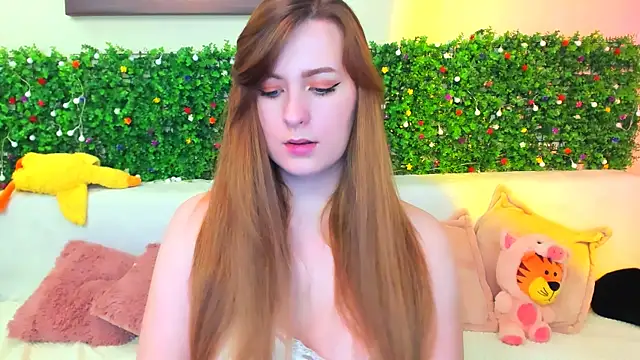 Snapshot of liya_gorgeous chatting on December 2024 12:16:01 PM liya gorgeous online show from December 2024 12:16:01 PM