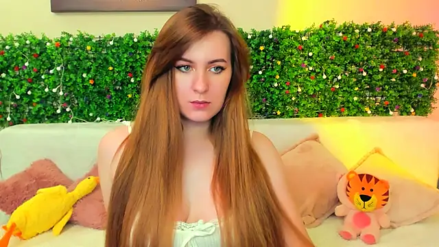 Snapshot of liya_gorgeous chatting on December 2024 03:09:02 PM liya gorgeous online show from December 2024 03:09:02 PM