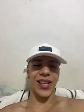 Flynn Riider online show from February 2025 10:31:02 PM