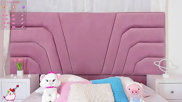 Snapshot of zoewillian chatting on February 2025 03:17:01 PM zoewillian online show from February 2025 03:17:01 PM