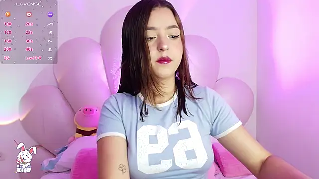 Snapshot of zoewillian chatting on November 2025 12:10:01 AM zoewillian online show from November 2025 12:10:01 AM