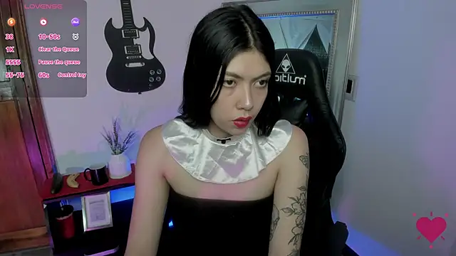 Snapshot of Aurora_Hotson chatting on January 2025 01:27:01 AM Aurora Hotson online show from January 2025 01:27:01 AM