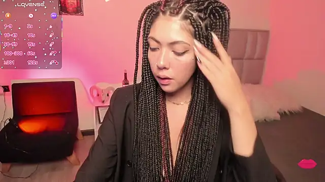 Snapshot of Aurora_Hotson chatting on September 2025 12:43:02 AM Aurora Hotson online show from September 2025 12:43:02 AM