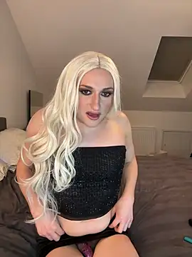 littlebambi26 online show from May 2026 09:11:02 PM
