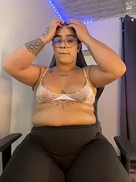 Snapshot of Dulce_smith_1 chatting on April 2026 09:39:33 PM Dulce smith 1 online show from April 2026 09:39:33 PM