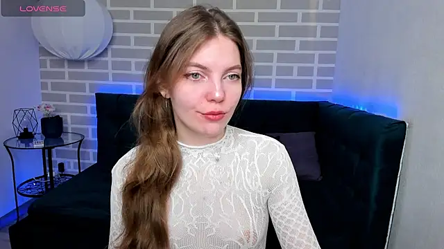 marie reyes  online show from October 2025 01:38:01 AM