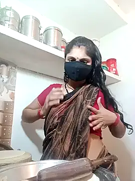 Snapshot of Cute-Aadhvita chatting on January 2025 01:49:01 PM Cute-Aadhvita online show from January 2025 01:49:01 PM