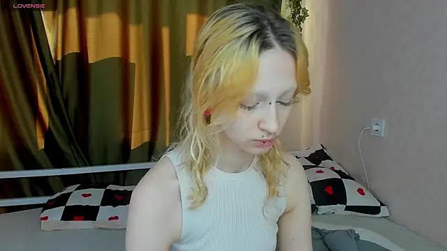 Lexy-Woorhez online show from April 2026 11:25:02 AM
