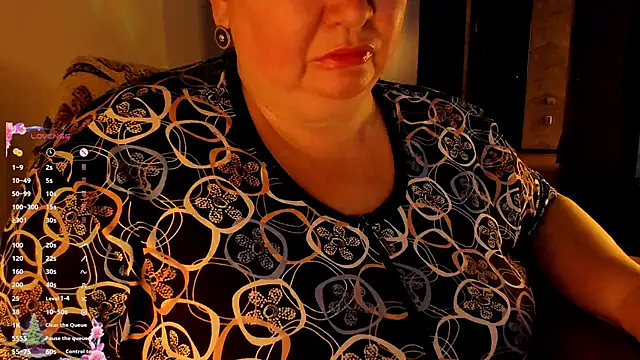 Snapshot of SexxyDreams1 chatting on December 2024 08:39:02 AM SexxyDreams1 online show from December 2024 08:39:02 AM