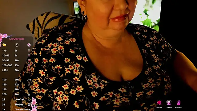 Snapshot of SexxyDreams1 chatting on January 2025 11:45:02 PM SexxyDreams1 online show from January 2025 11:45:02 PM