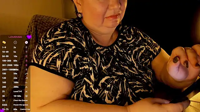 Snapshot of SexxyDreams1 chatting on February 2025 12:33:01 AM SexxyDreams1 online show from February 2025 12:33:01 AM