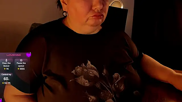 Snapshot of SexxyDreams1 chatting on March 2025 05:21:02 AM SexxyDreams1 online show from March 2025 05:21:02 AM