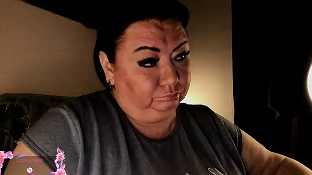 Snapshot of SexxyDreams1 chatting on September 2025 11:27:02 PM SexxyDreams1 online show from September 2025 11:27:02 PM