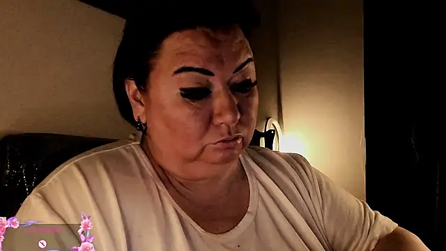 Snapshot of SexxyDreams1 chatting on September 2025 11:19:02 PM SexxyDreams1 online show from September 2025 11:19:02 PM