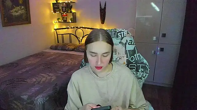 Snapshot of LinaTruly chatting on June 2026 09:05:02 PM LinaTruly online show from June 2026 09:05:02 PM