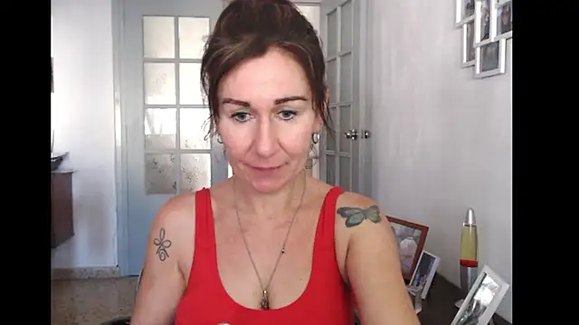 Snapshot of TamaraSweetxo chatting on May 2026 04:15:01 PM TamaraSweetxo online show from May 2026 04:15:01 PM