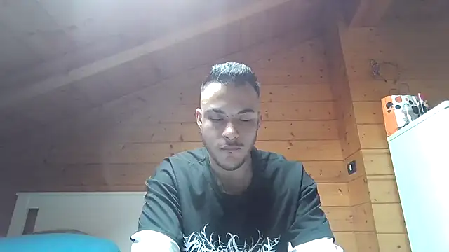 Snapshot of FTM98xxx chatting on February 2026 09:20:01 AM FTM98xxx online show from February 2026 09:20:01 AM