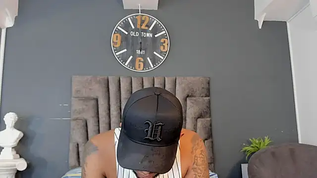 Robin Rief online show from July 2026 07:42:01 PM