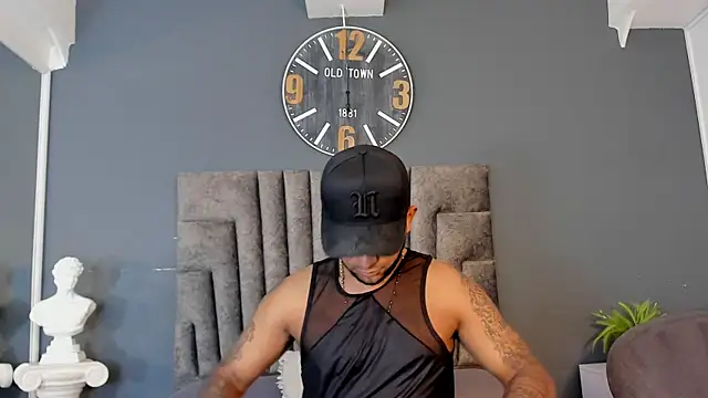 Robin Rief online show from July 2026 07:16:01 PM