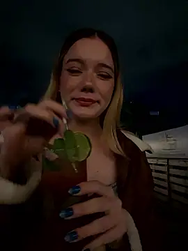 NicoleCut online show from October 2025 11:15:01 PM