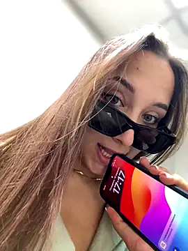 Snapshot of VelvetVixenI chatting on September 2025 02:17:01 PM VelvetVixenI online show from September 2025 02:17:01 PM