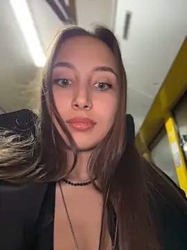 Snapshot of VelvetVixenI chatting on November 2025 07:13:01 PM VelvetVixenI online show from November 2025 07:13:01 PM