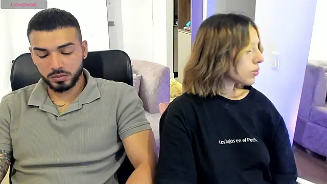 Snapshot of savage_sweethearts chatting on February 2025 11:49:01 PM savage sweethearts online show from February 2025 11:49:01 PM