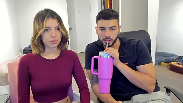 Snapshot of savage_sweethearts chatting on March 2025 05:32:01 AM savage sweethearts online show from March 2025 05:32:01 AM