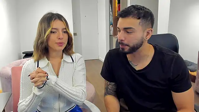 Snapshot of savage_sweethearts chatting on March 2025 04:24:02 AM savage sweethearts online show from March 2025 04:24:02 AM