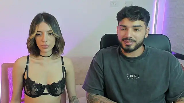 Snapshot of savage_sweethearts chatting on September 2025 02:04:02 AM savage sweethearts online show from September 2025 02:04:02 AM