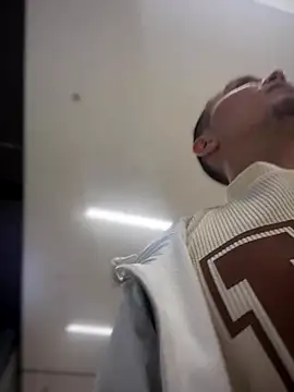 adam-rivera online show from November 2025 01:36:01 AM