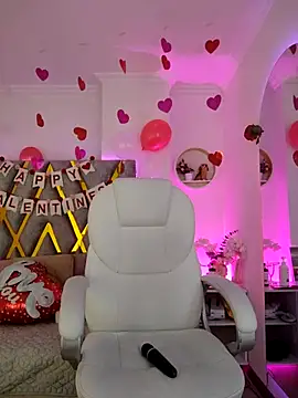 Aurora Brownn online show from February 2025 10:27:02 AM