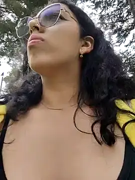 Aurora Brownn online show from March 2025 03:18:01 PM