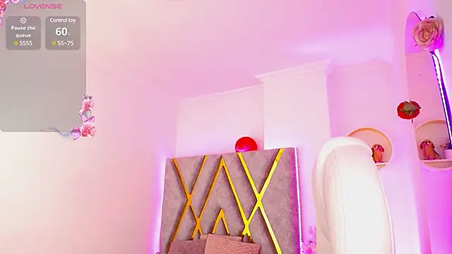 Aurora Brownn online show from March 2025 04:10:01 AM