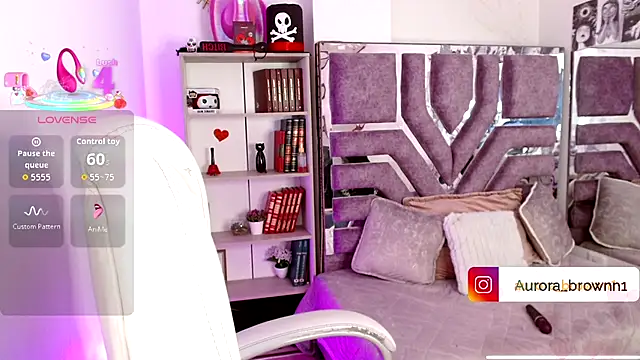 Aurora Brownn online show from November 2025 04:44:02 AM