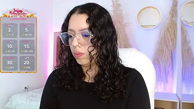 Aurora Brownn online show from February 2026 04:44:01 AM