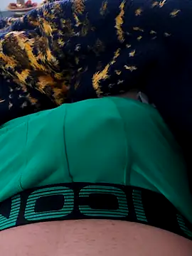 ariel-rick online show from November 2025 01:54:02 PM