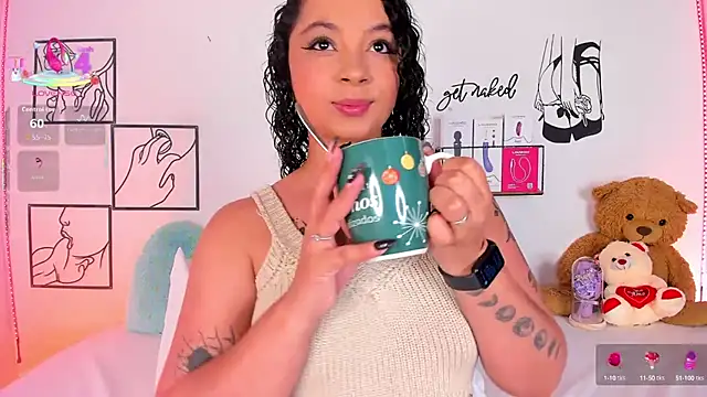 Mari Sweett online show from September 2025 05:27:01 PM