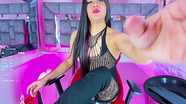 Snapshot of Candace_Queen chatting on February 2025 01:51:01 PM Candace Queen online show from February 2025 01:51:01 PM