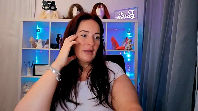 Engel mia online show from October 2025 11:16:01 PM