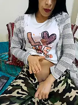 Snapshot of Linda-53 chatting on January 2025 11:49:02 PM Linda-53 online show from January 2025 11:49:02 PM