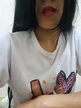 Snapshot of Linda-53 chatting on February 2025 03:08:01 PM Linda-53 online show from February 2025 03:08:01 PM