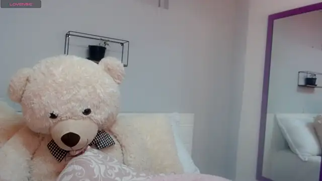 Snapshot of cami_fire chatting on January 2025 04:58:02 PM cami fire online show from January 2025 04:58:02 PM