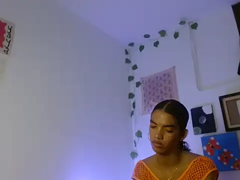 Melody200420 online show from October 2025 01:21:01 PM