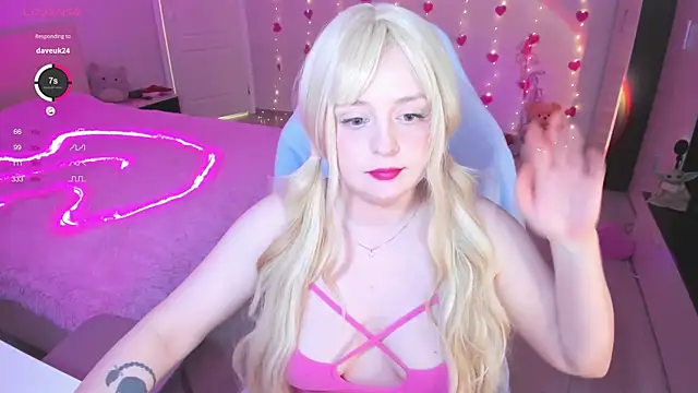 Snapshot of Amy_honey_angel chatting on March 2025 11:51:01 AM Amy honey angel online show from March 2025 11:51:01 AM