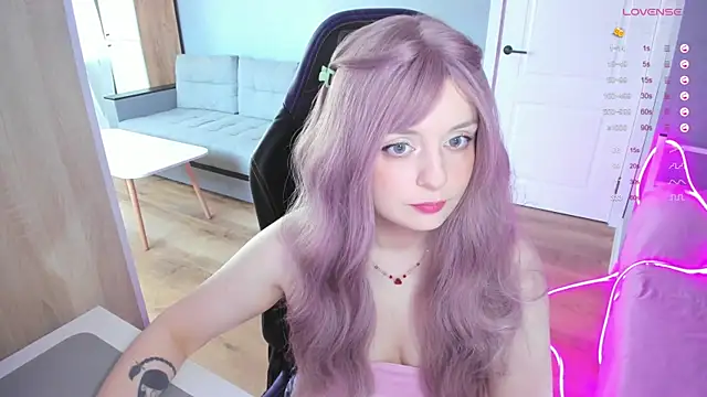 Snapshot of Amy_honey_angel chatting on September 2025 11:21:02 AM Amy honey angel online show from September 2025 11:21:02 AM