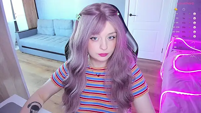 Snapshot of Amy_honey_angel chatting on September 2025 10:59:01 AM Amy honey angel online show from September 2025 10:59:01 AM