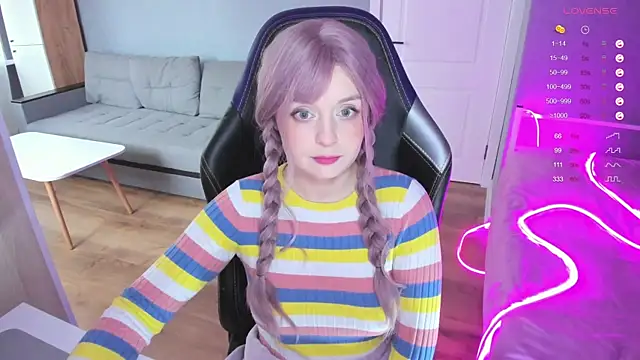 Snapshot of Amy_honey_angel chatting on September 2025 10:07:02 AM Amy honey angel online show from September 2025 10:07:02 AM