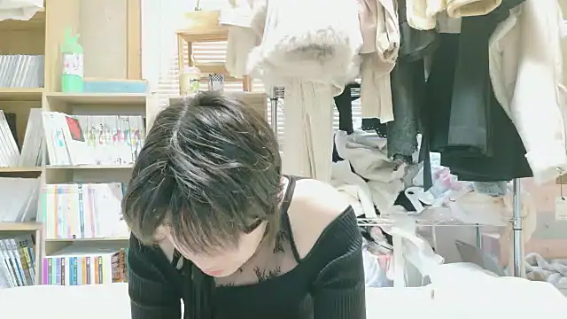 Snapshot of morikawa_sayaka chatting on December 2025 11:42:01 PM morikawa sayaka online show from December 2025 11:42:01 PM