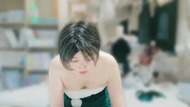 Snapshot of morikawa_sayaka chatting on December 2025 11:46:01 PM morikawa sayaka online show from December 2025 11:46:01 PM